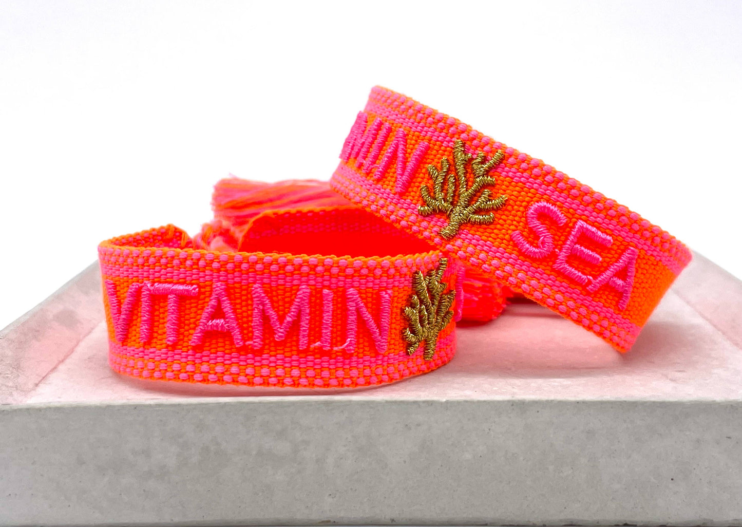 VITAMIN SEA Statement Armband gewebt, bestickt