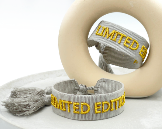 LIMITED EDITION Statement Armband gewebt, bestickt