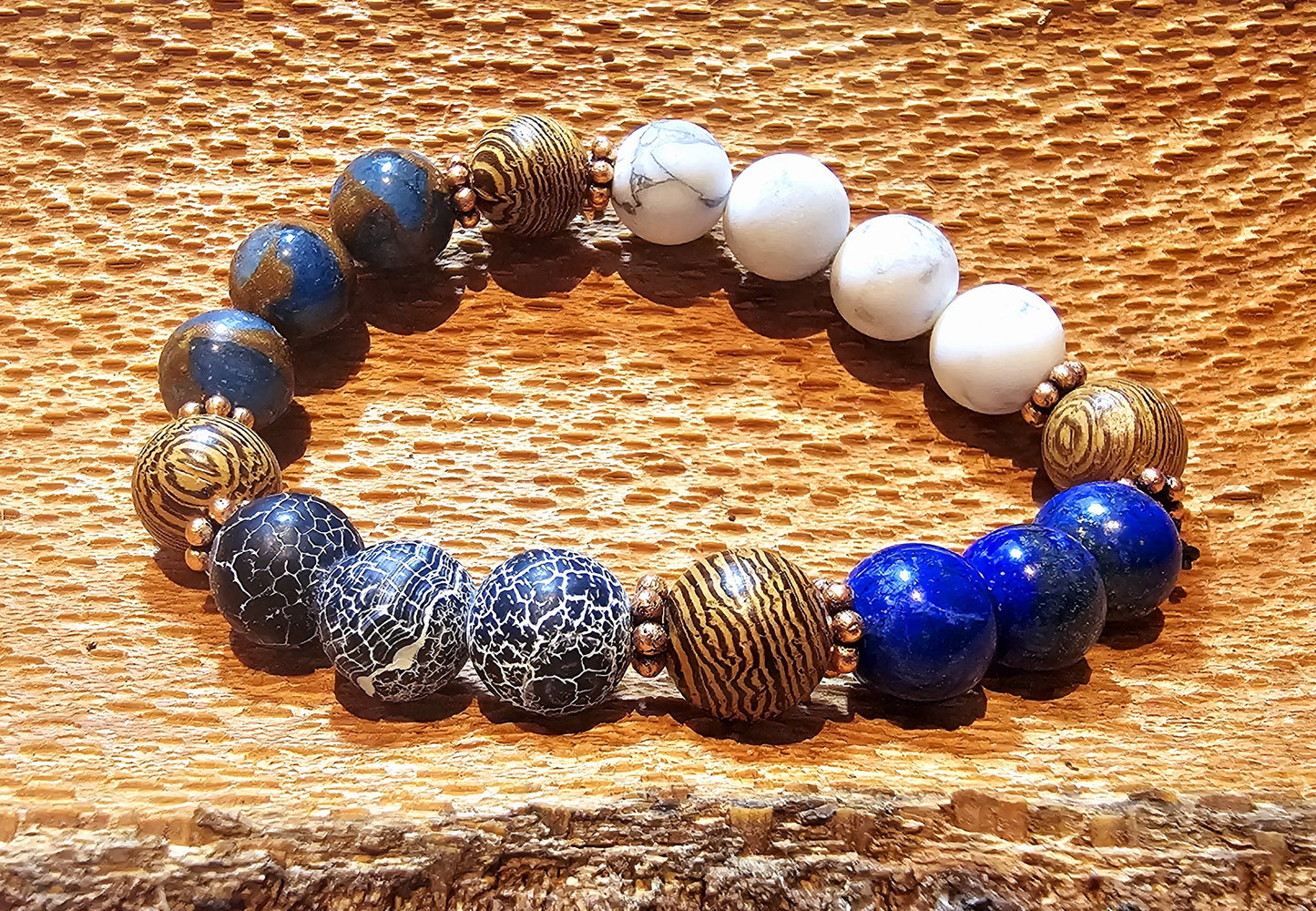 Edelsteinarmband Feuerachat I Goldfluss Cloisonné I Matt-runde Howlith-Perlen I Lapis