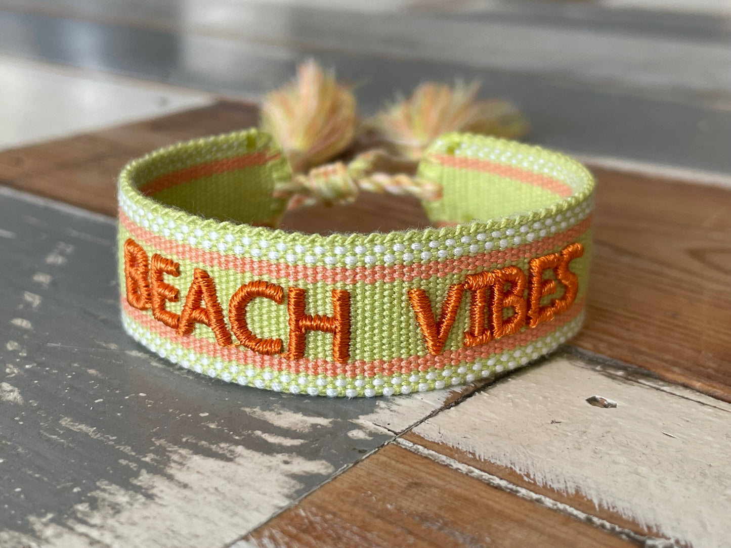 BEACH VIBES Statement Armband gewebt, bestickt