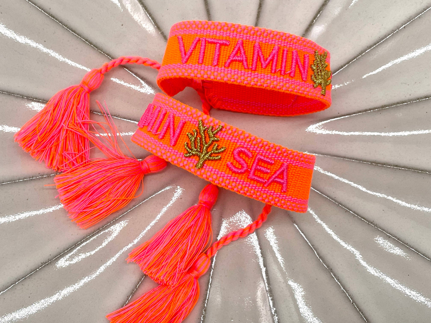 VITAMIN SEA Statement Armband gewebt, bestickt